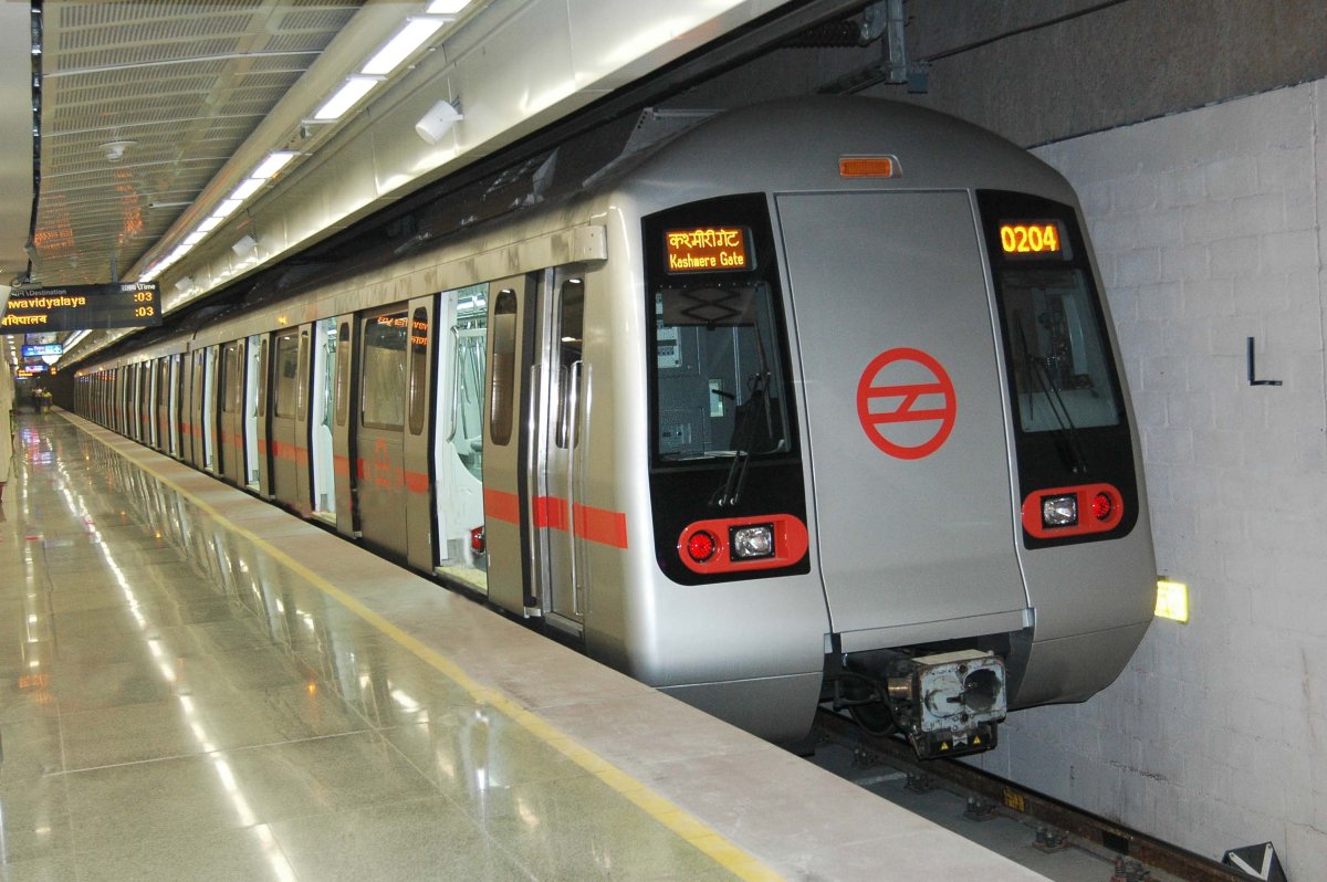 metrorailproject:sultanbazartoobservebandhtoday
